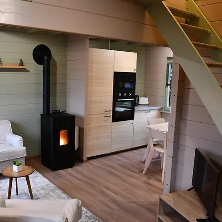 Ardenparks Petitesuisse Renardeau 木屋